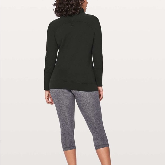 Lululemon Embroidered To You Tunic black size 4 - Picture 2 of 13